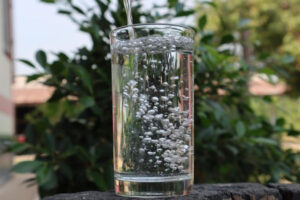 Sử dụng hóa chất làm mềm nước cứng mang lại nhiều lợi ích vượt trội