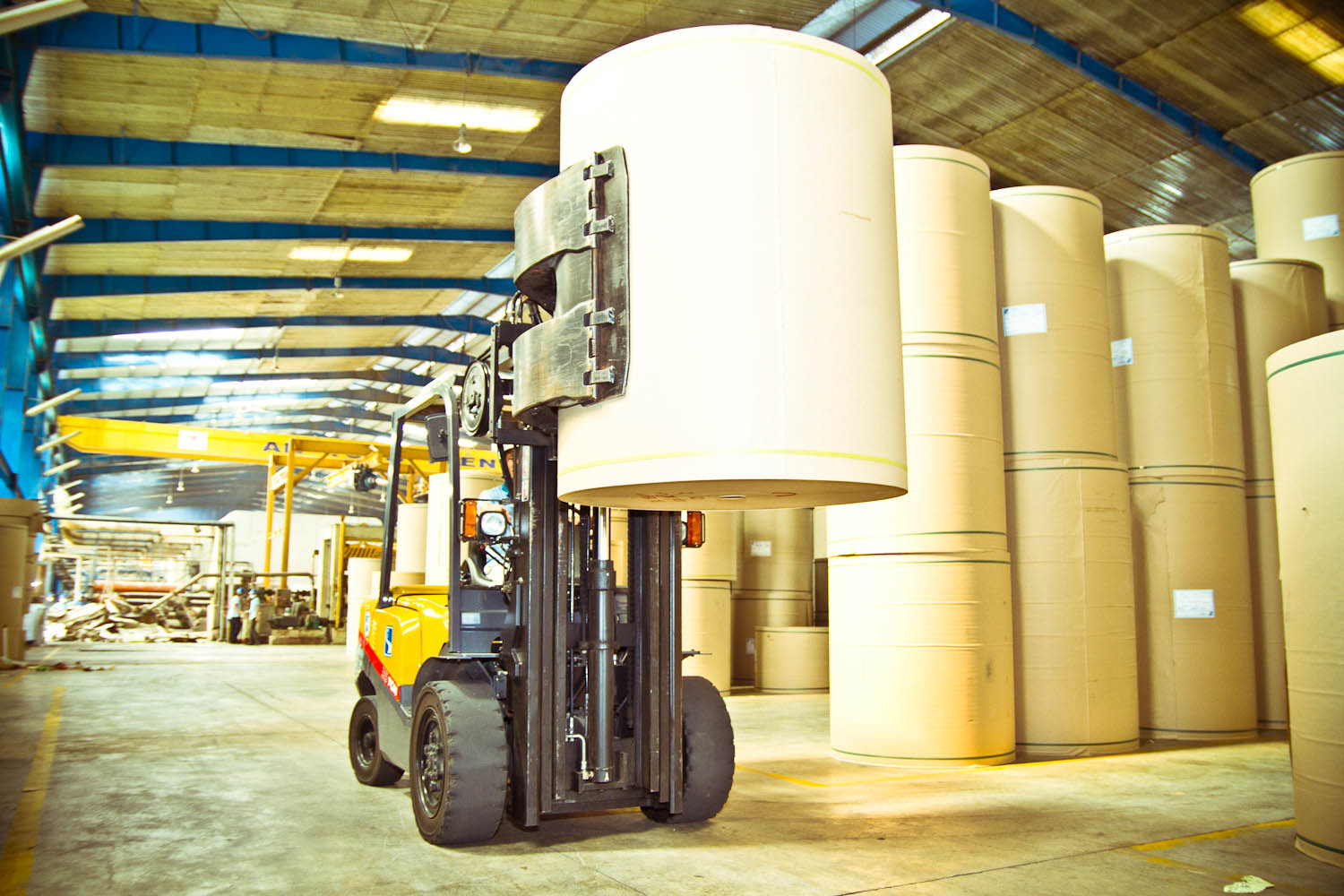 Ứng dụng của phèn chua trong công nghiệp giấy